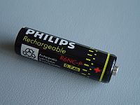 NiCD baterie Philips 700mAh (r.v.1993, Made in Japan, stále má 570mAh